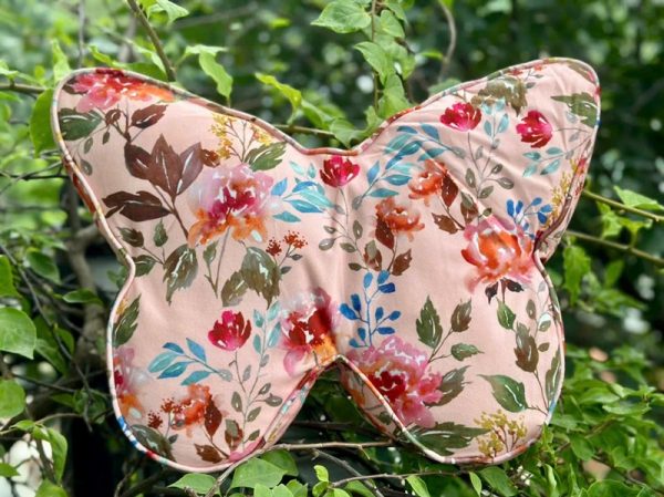 NC145_M1 - Gối hoa hình bướm, size 48cm x 36cm, mẫu 1