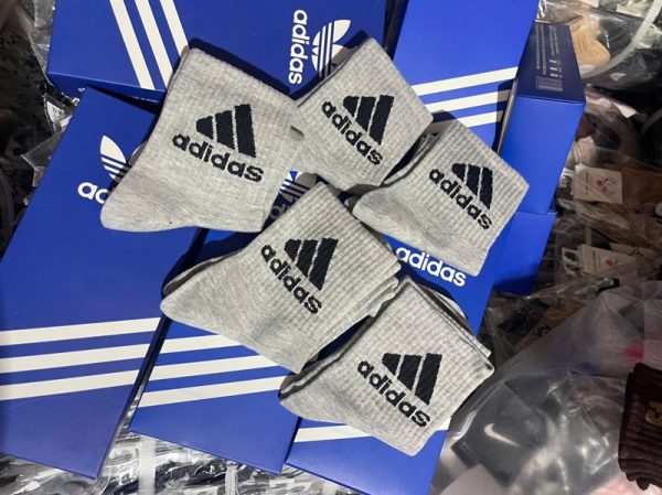 KLA53 - Set 5 tất Adidas kèm hộp (xả kho)