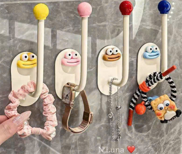 KLE150 - Set 4 móc treo đồ tiện dụng